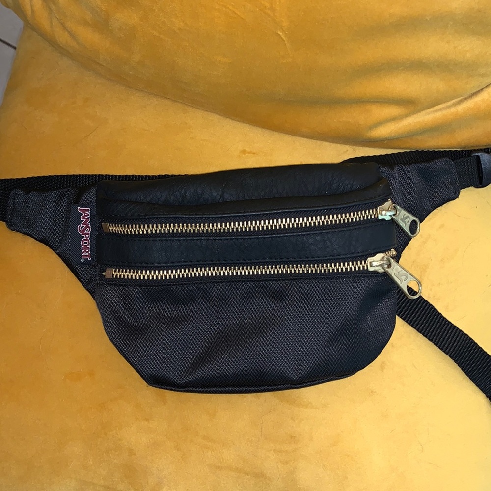 JanSport Hippyland Black & Gold Fanny Pack